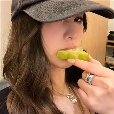 多梦女孩海报